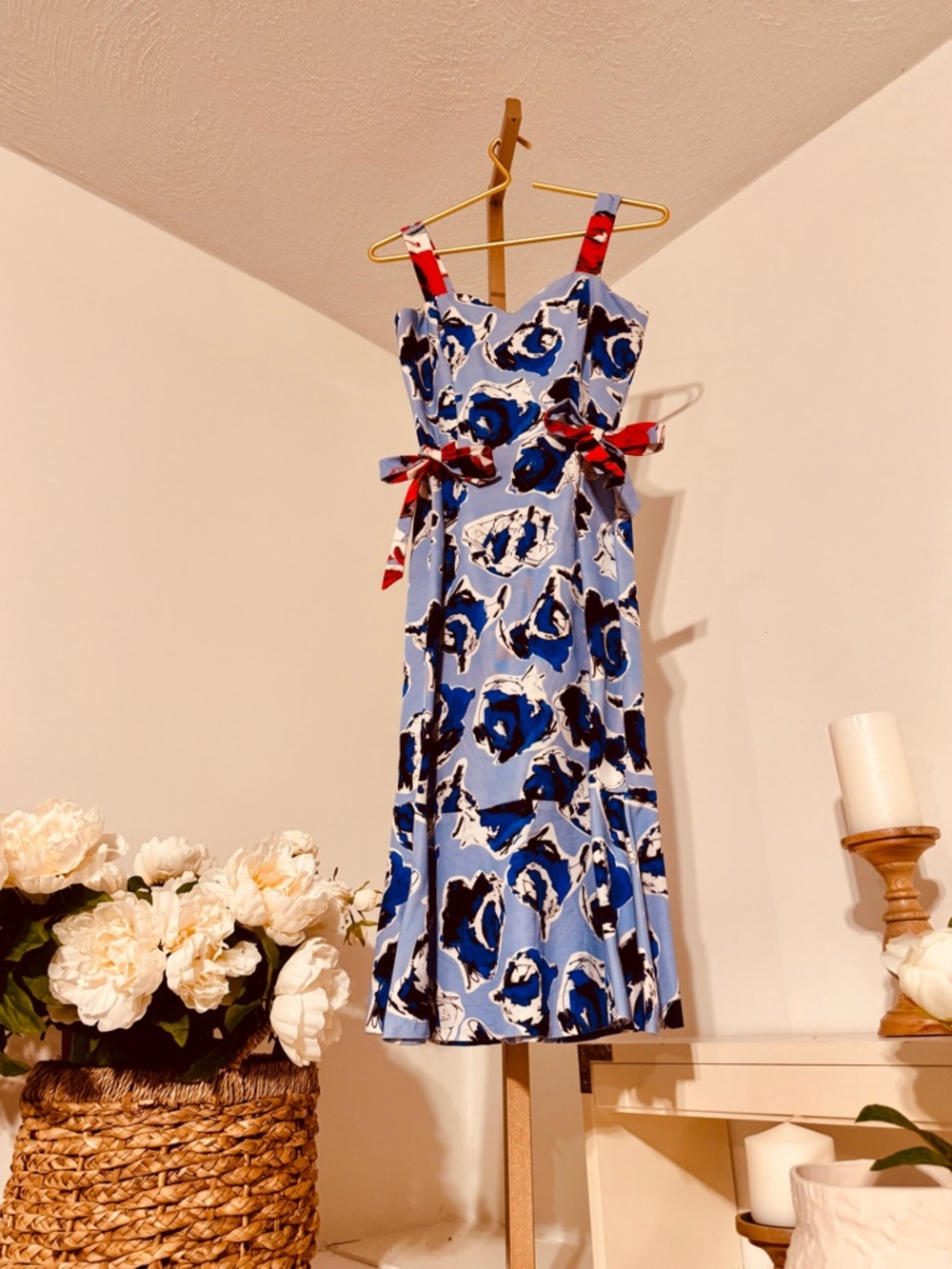 Sachin + Babi Blue Floral Midi Dress with Red Strap Accents - Picture 2 of 11